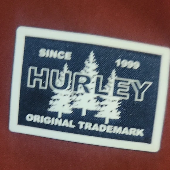 Hurley Blue and Red Puffer Jacket with Sporty Style - Picture 3 of 5